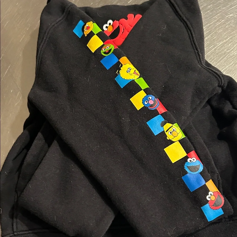 Vans Black Hoodie with Red Elmo and Green Logo - Picture 6 of 6